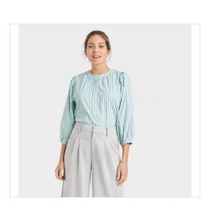 NWT BLOUSE